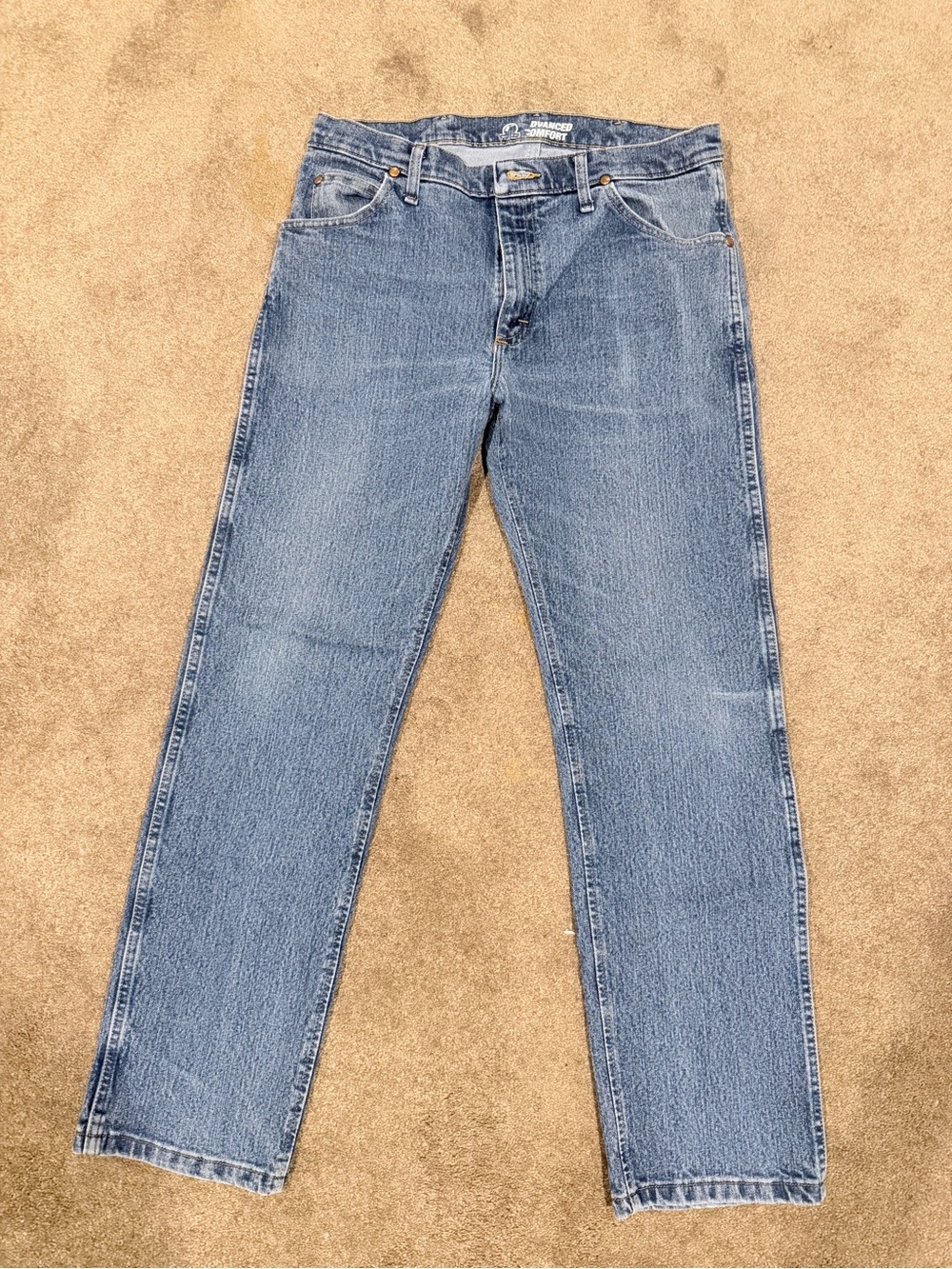 Wrangler Advanced Comfort Men’s Jeans 34x32 Straight Leg Medium Wash